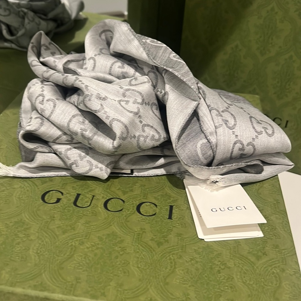 Gucci Two -Toned GG Gray SILK WOOL Monogram Scarf 45x180cm